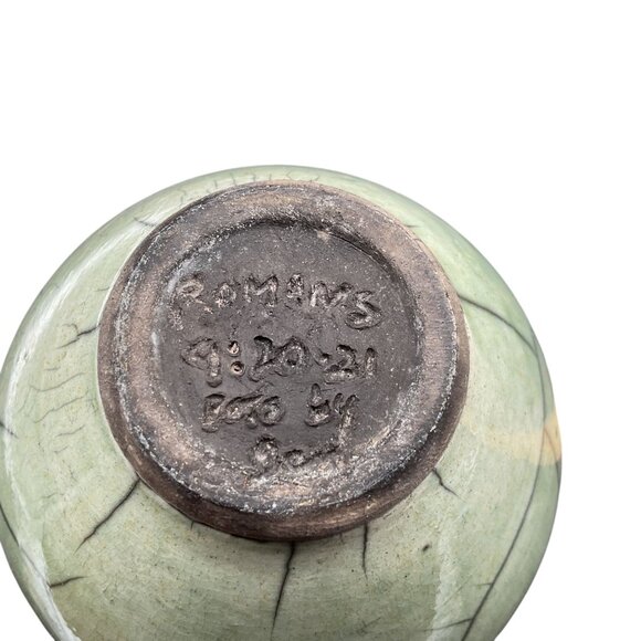 Raku Green Hand Turned Vase Signed By Romans 2021 - Picture 6 of 7